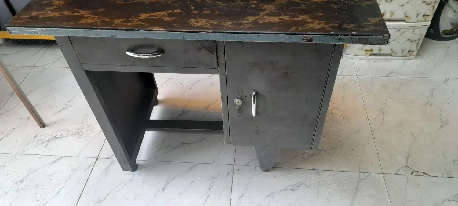 میز فلزی|دفتر کار|بجنورد, |دیوار