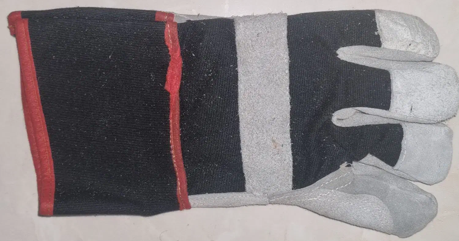 دستکش کار|لباس|اراک, |دیوار