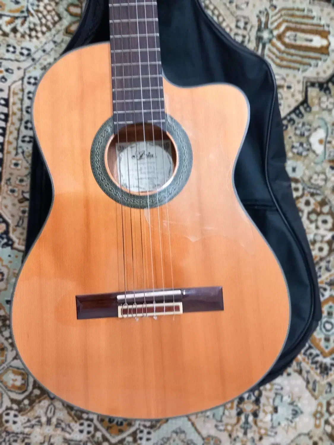 گیتار آریا ak30|گیتار، بیس، امپلیفایر|گرگان, |دیوار