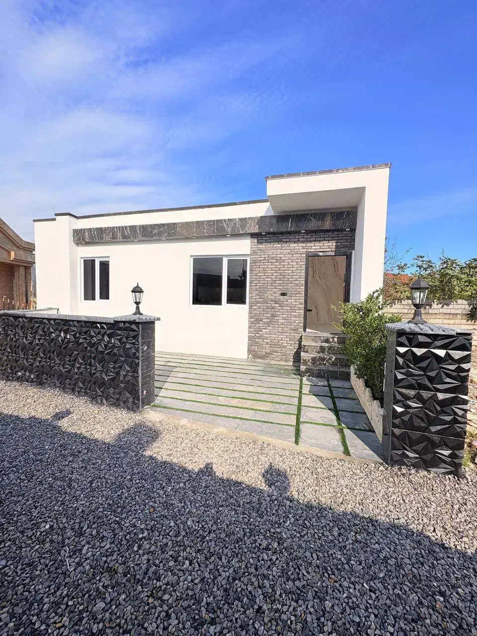 ویلا قیمت دومیلیارد سیصدوپنچاه میلیون (مشاور پاشا)|فروش خانه و ویلا|آمل, |دیوار