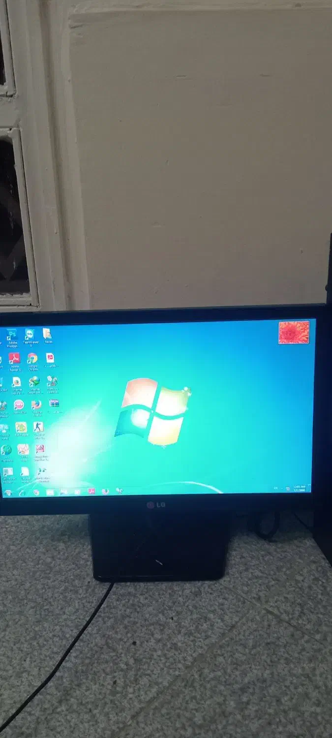 کامپیوتر|رایانه رومیزی|کیش, |دیوار