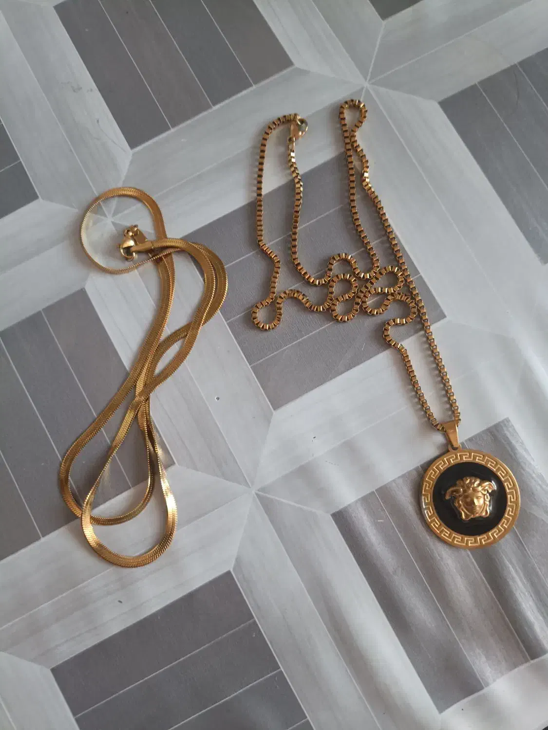 زنجیر ،وپلاک زنجیر خاص|بدلیجات|تبریز, |دیوار