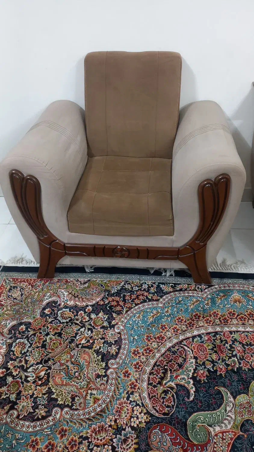 مبل 7نفره با میز عسل خوری|مبلمان خانگی و میز عسلی|گلبهار, نوبهار|دیوار