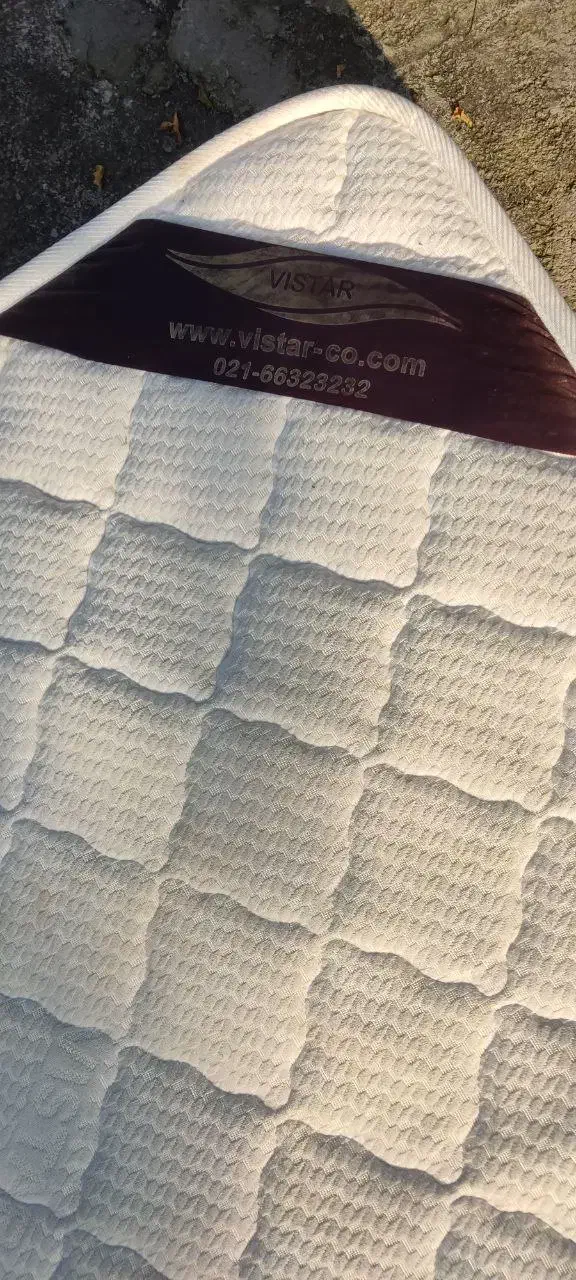 دو تشک خواب تمیز و سالم|تشک تختخواب|صومعه‌سرا, |دیوار