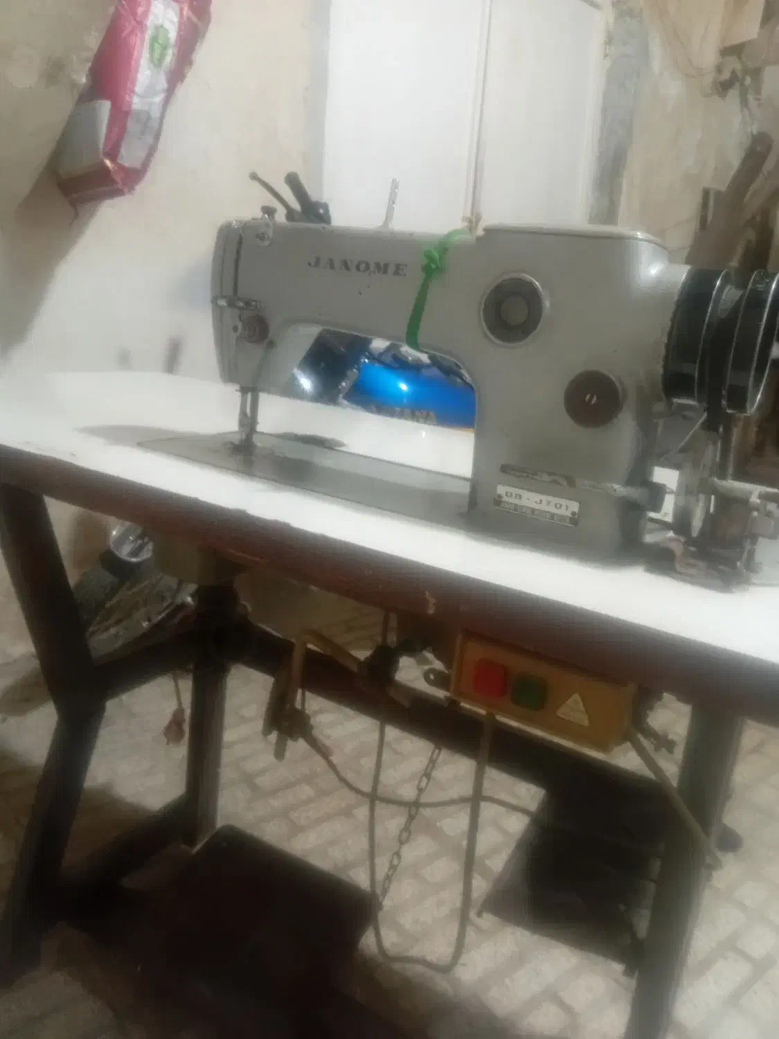 چرخ خیاطی|چرخ خیاطی و ریسندگی|هرسین, |دیوار