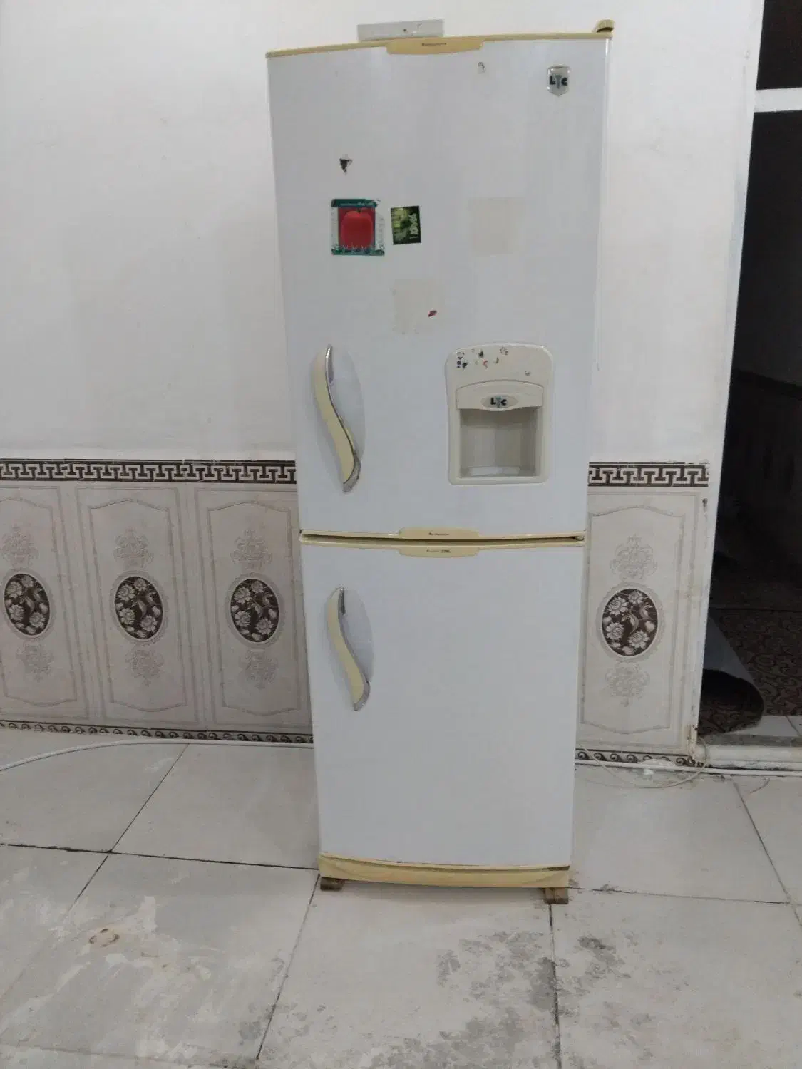 فروشی  یخچال بشرط سالم|یخچال و فریزر|اهواز, ملاشیه|دیوار