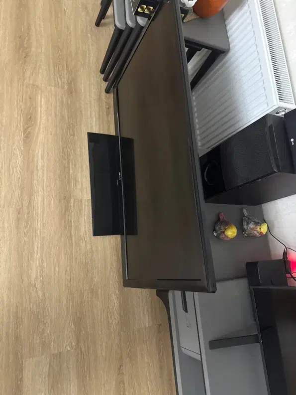 تلوزیون ۴۲ ال جی|تلویزیون و پروژکتور|تهران, نازیآباد|دیوار