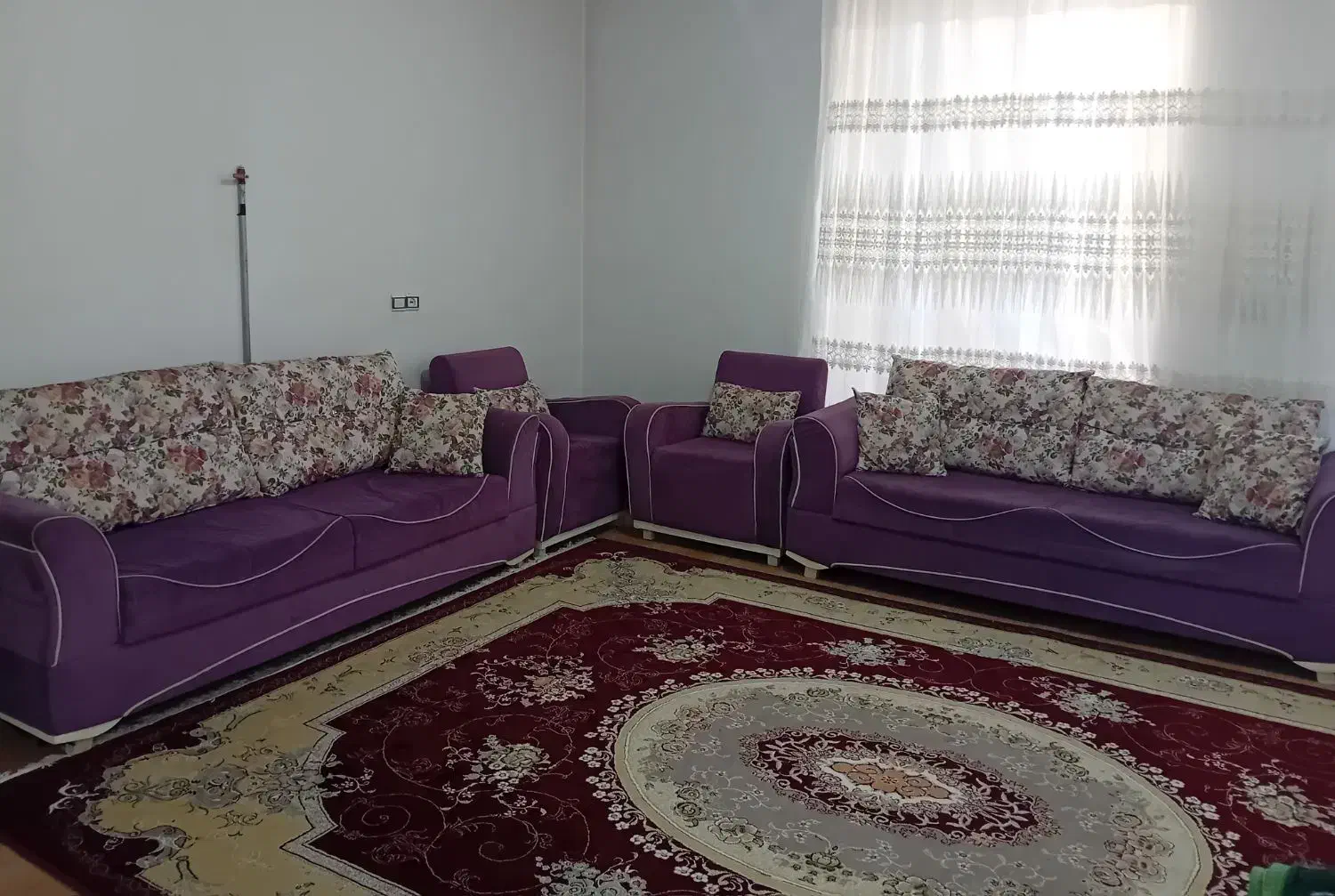 مبل ۸ نفره|مبلمان خانگی و میز عسلی|خوی, |دیوار