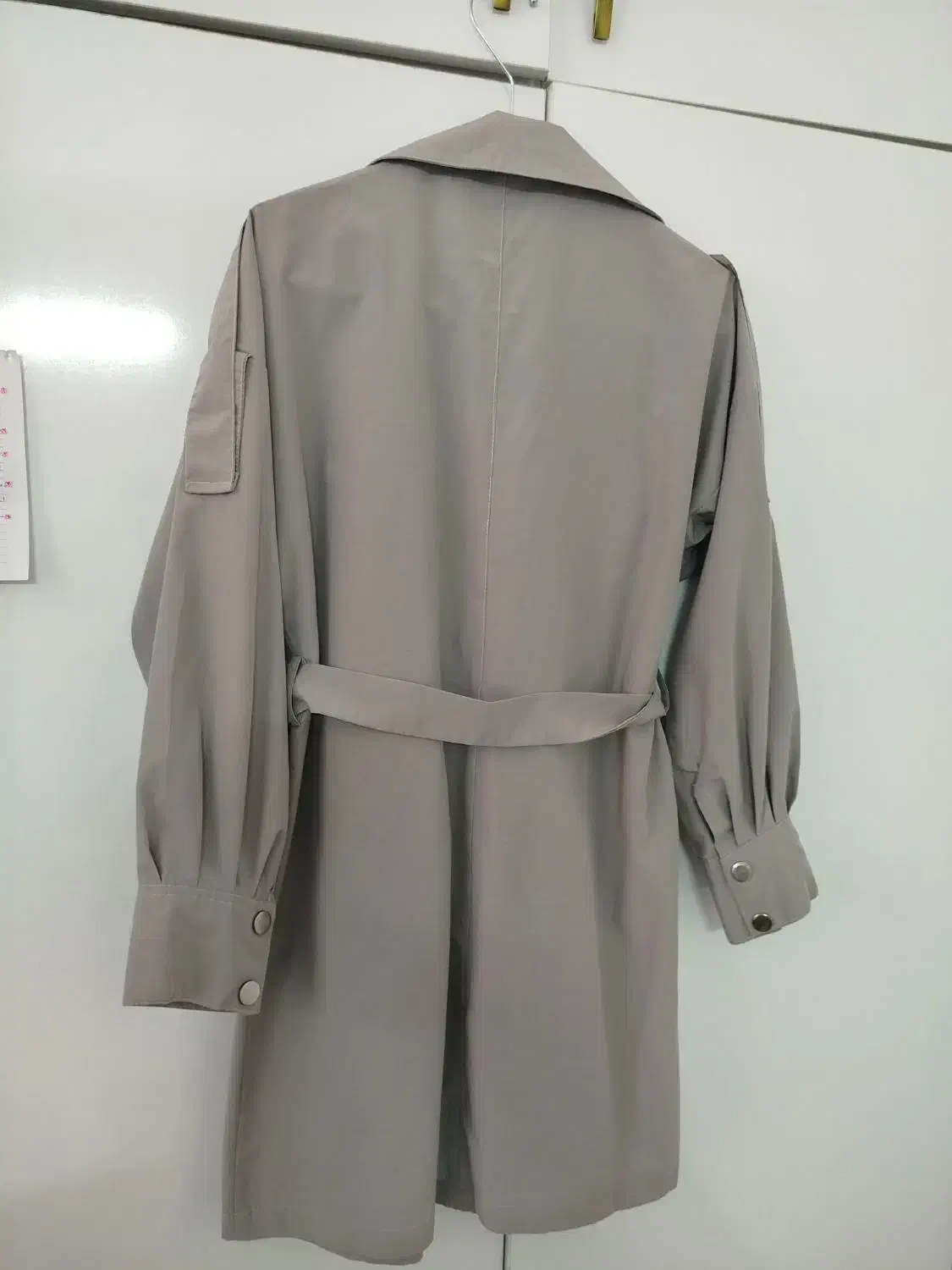 مانتو|لباس|تربتحیدریه, مظفریه|دیوار