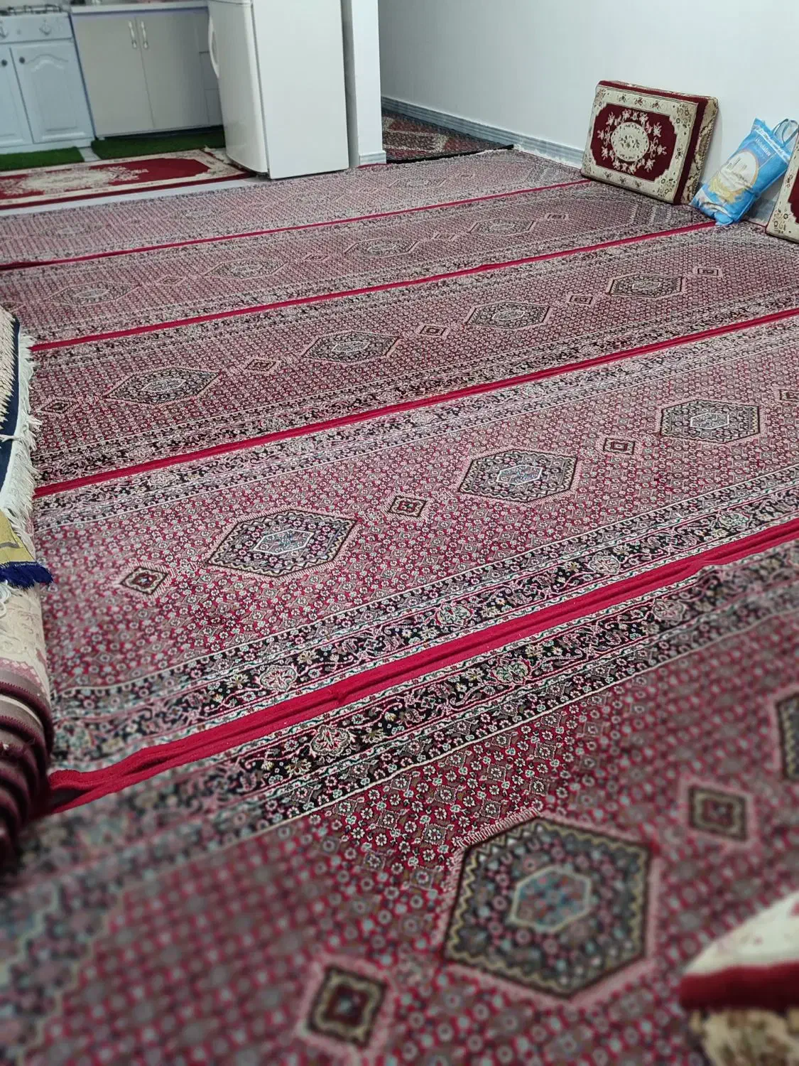 قالی نفیس کناره 1در4متری|فرش|مریوان, |دیوار