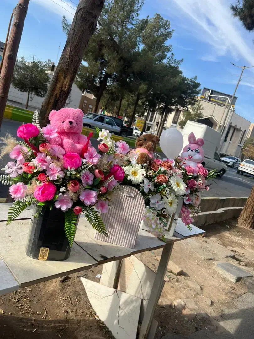 سبد گل مصنوعی و گل طبیعی گلفروشی رز پایه عزاداری|گل مصنوعی|بیرجند, |دیوار