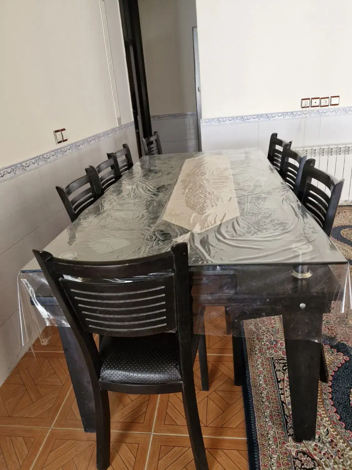 میز ناهارخوری تمام چوب|میز و صندلی غذاخوری|سیرجان, |دیوار