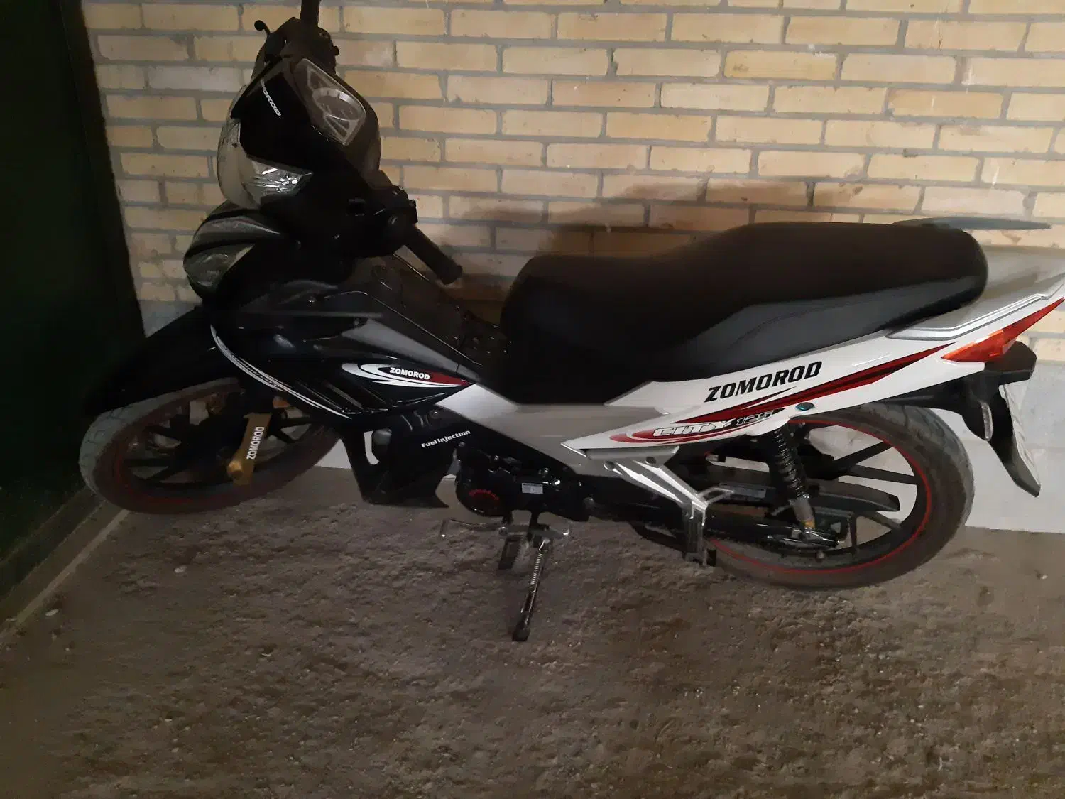 بی کلاچ زمرد|موتورسیکلت|یزد, |دیوار