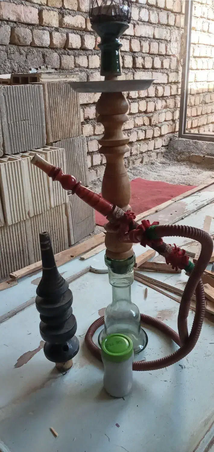 قلیان کنده کاری شده چوب گردو با یک سردیگه اضاف|کوهنوردی و کمپینگ|اصفهان, ملک‌شهر|دیوار