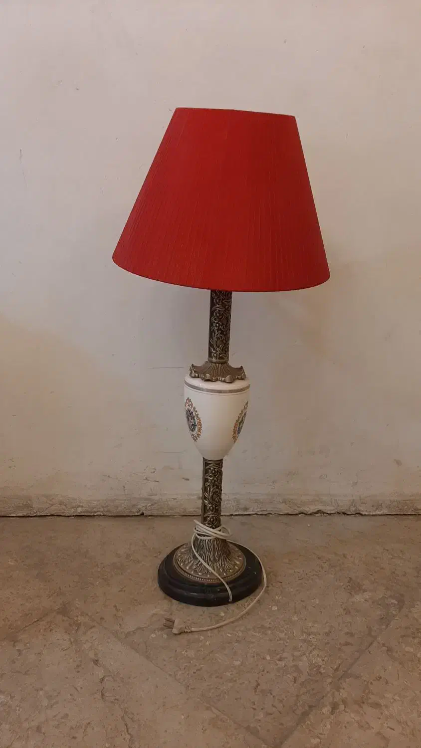 آباژور (کنار سالنی)|چراغ خواب و آباژور|پاکدشت, خاتون آباد|دیوار