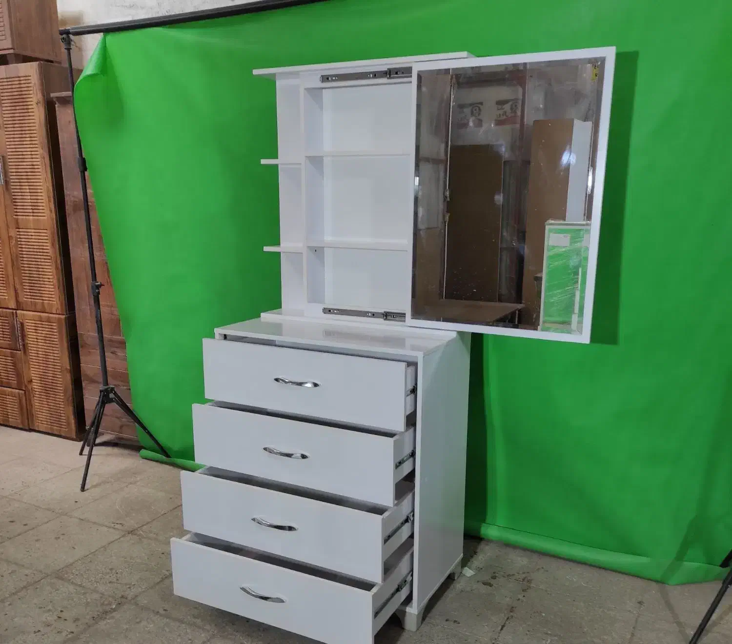 میز آرایش4کشو دراوری/درب ریلی آینه اردکان/تولیدی|جاکفشی، کمد، دراور|خمینی‌شهر, |دیوار