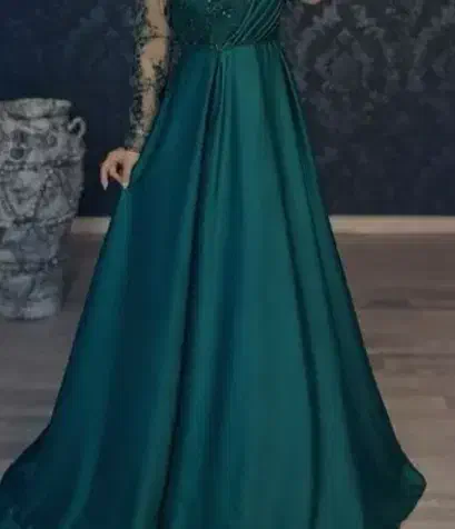 مدل جهت لباس مجلسی|استخدام هنری و رسانه|تهران, نیلوفر|دیوار