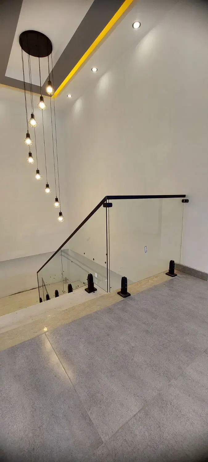 نرده،  شیشه ای،  استیل،  الومینیم، و درب شیشه ای|خدمات پیشه و مهارت|نوشهر, |دیوار