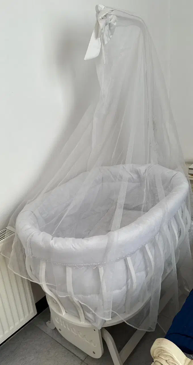 گهواره وکریر|اسباب و اثاث بچه|ایوان, |دیوار