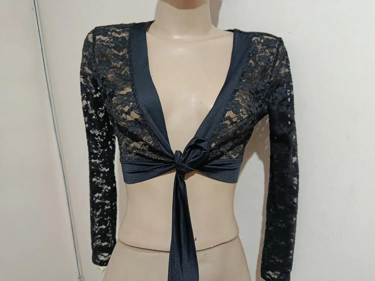 کت نیم تنه گیپور نو|لباس|پردیس, فاز ۲|دیوار