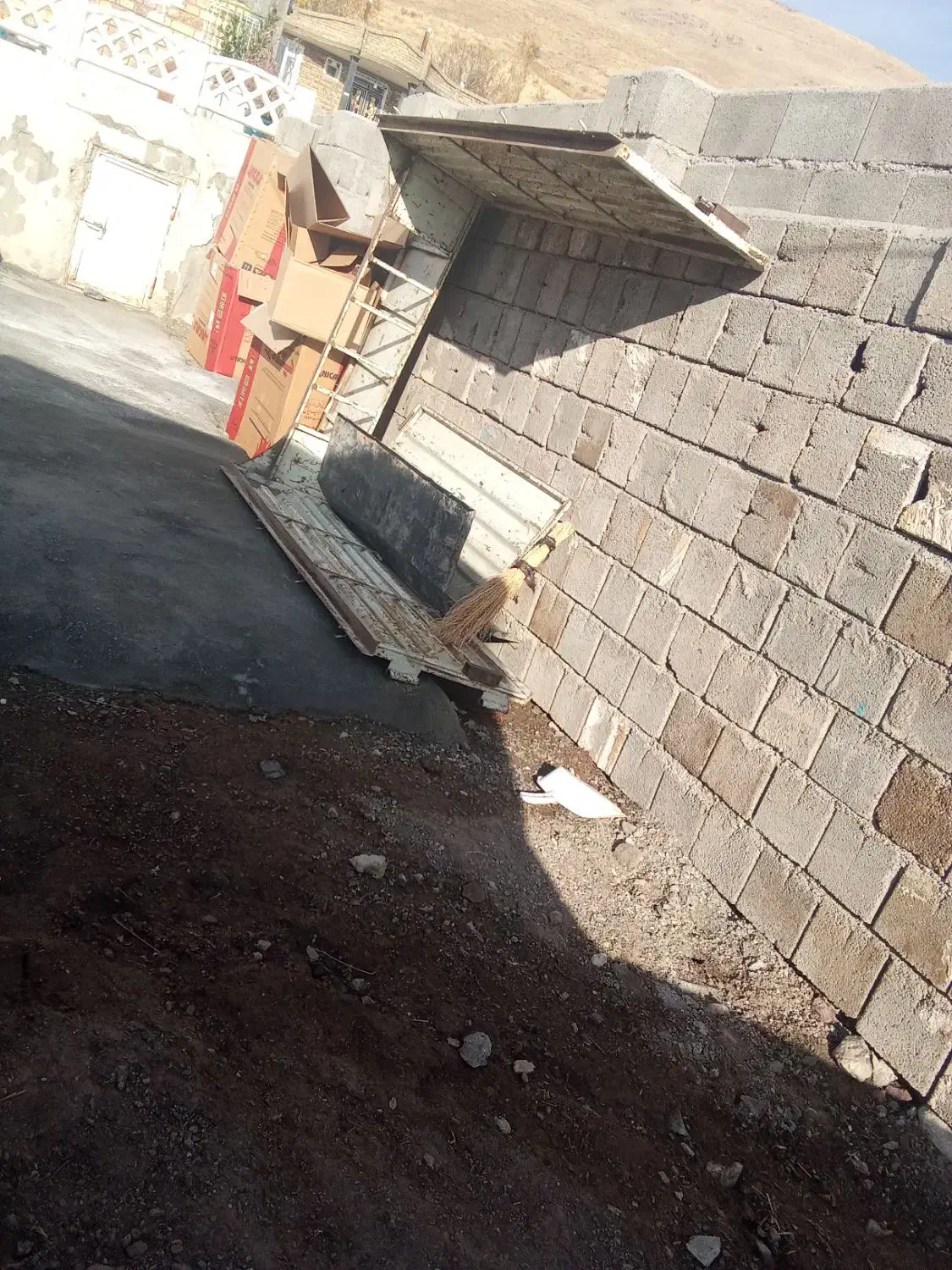 باربند پیکان وانت کاملا سالم|قطعات یدکی و لوازم جانبی|سیلوانه, |دیوار