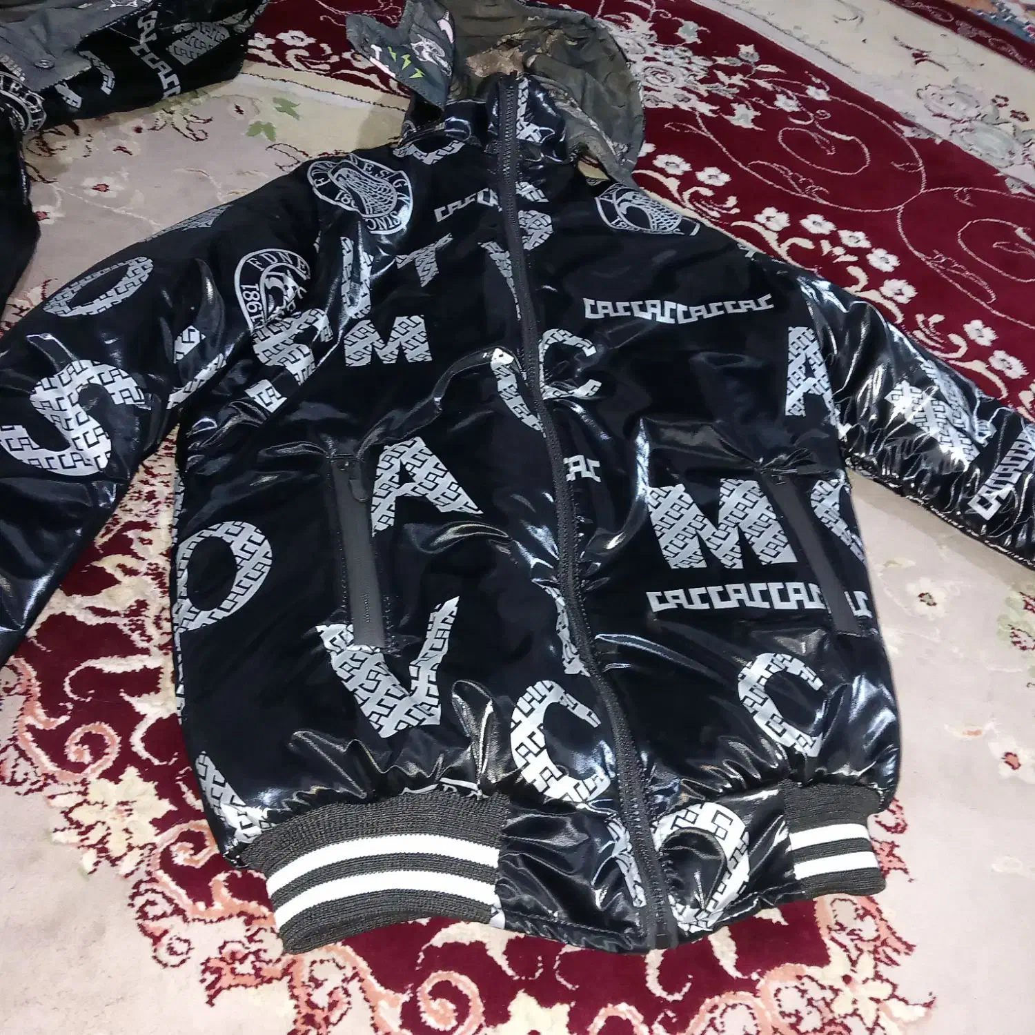 فروش دو عدد کاپشن دو رو در حد نو آکبند|لباس|آبگرم, |دیوار