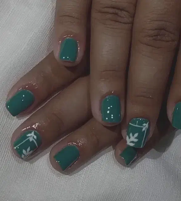 کاشت ناخن|خدمات آرایشگری و زیبایی|نورآباد, |دیوار