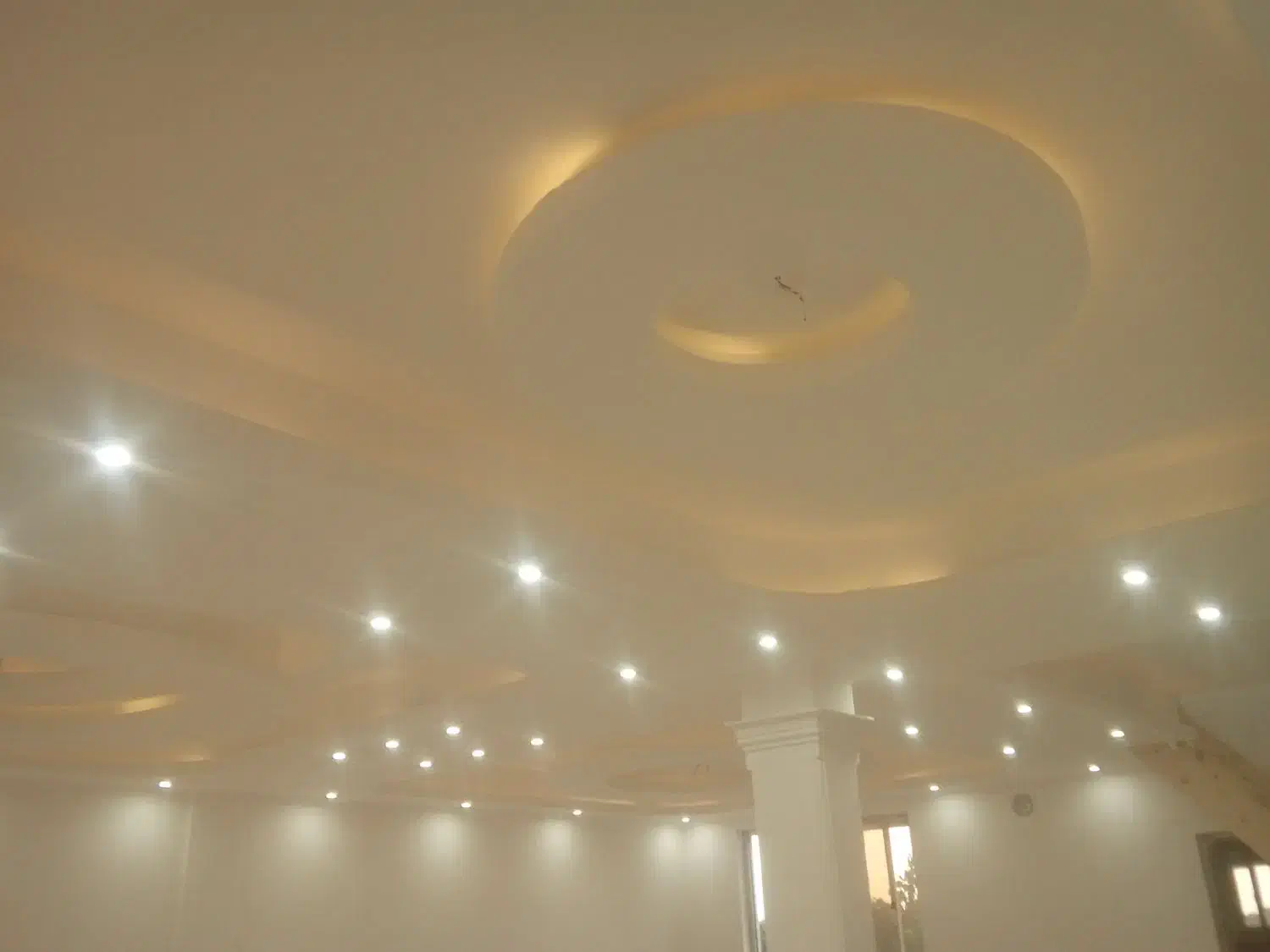 اجرای کلیه کارهای نقاشی ساختمان|خدمات پیشه و مهارت|رشت, سلیمانداراب|دیوار