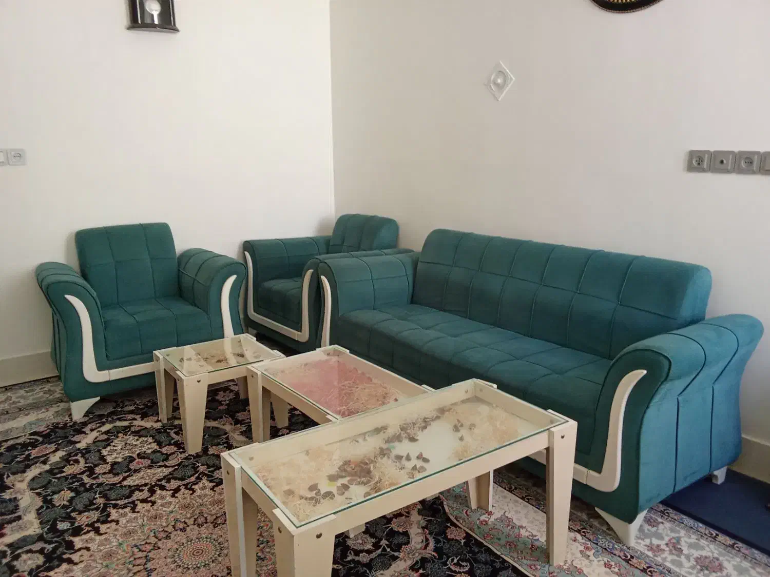 مبل پنج نفره کاملا سالم|مبلمان خانگی و میز عسلی|خواف, |دیوار