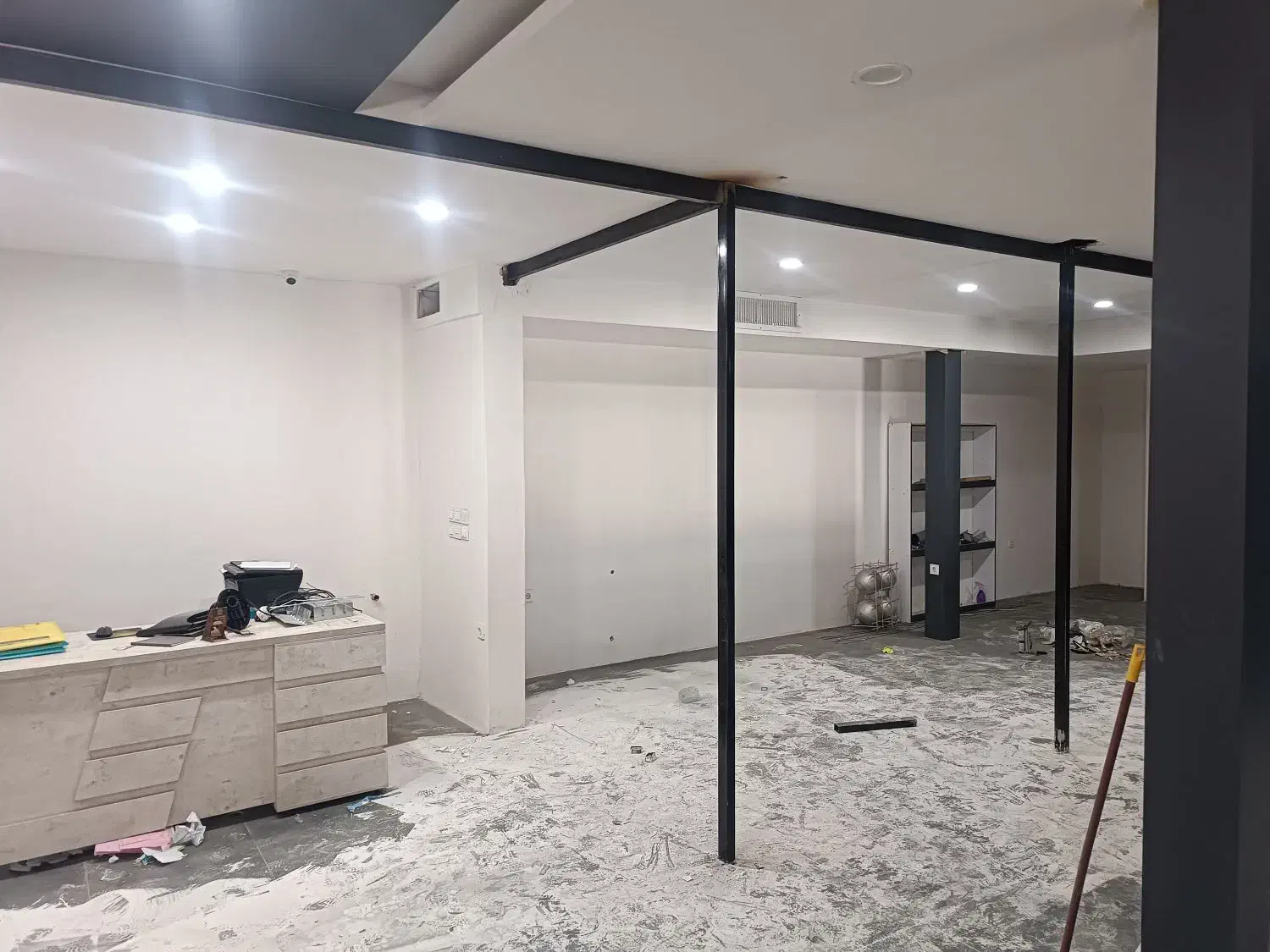 تعمیر و نصب انواع درب اتوماتیک جک و شیشه سکوریت|خدمات پیشه و مهارت|سنندج, |دیوار