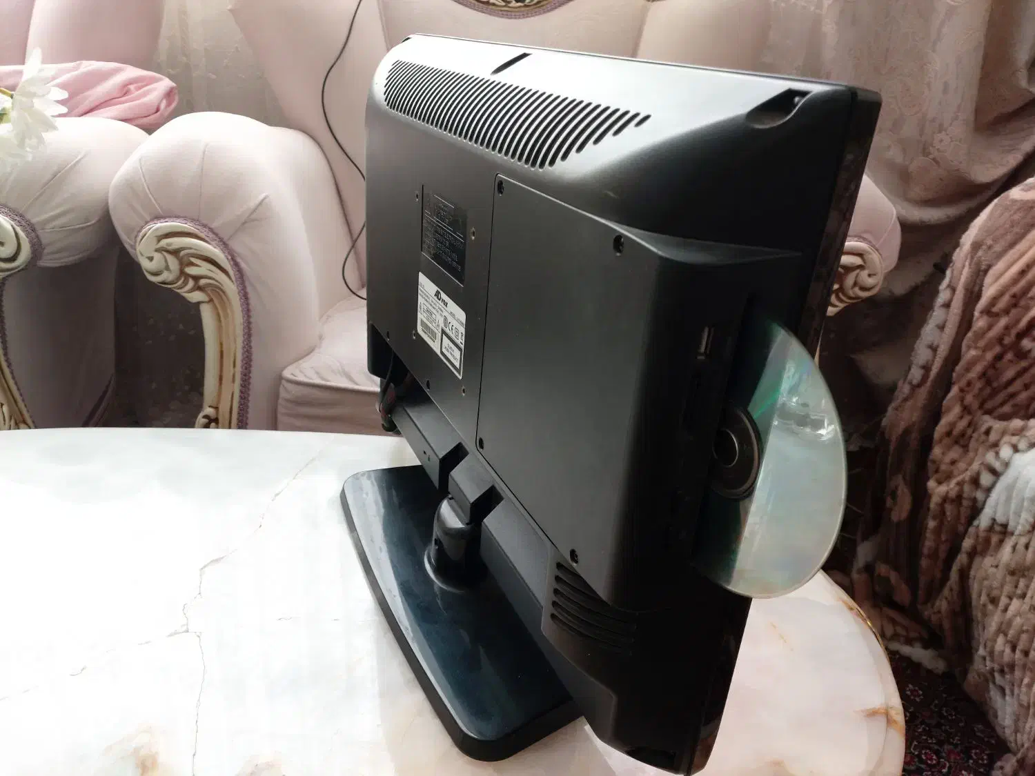 تلویزیون LCD سامسونگ 20 اینچ با کیفیت FULL HD|تلویزیون و پروژکتور|زنجان, |دیوار