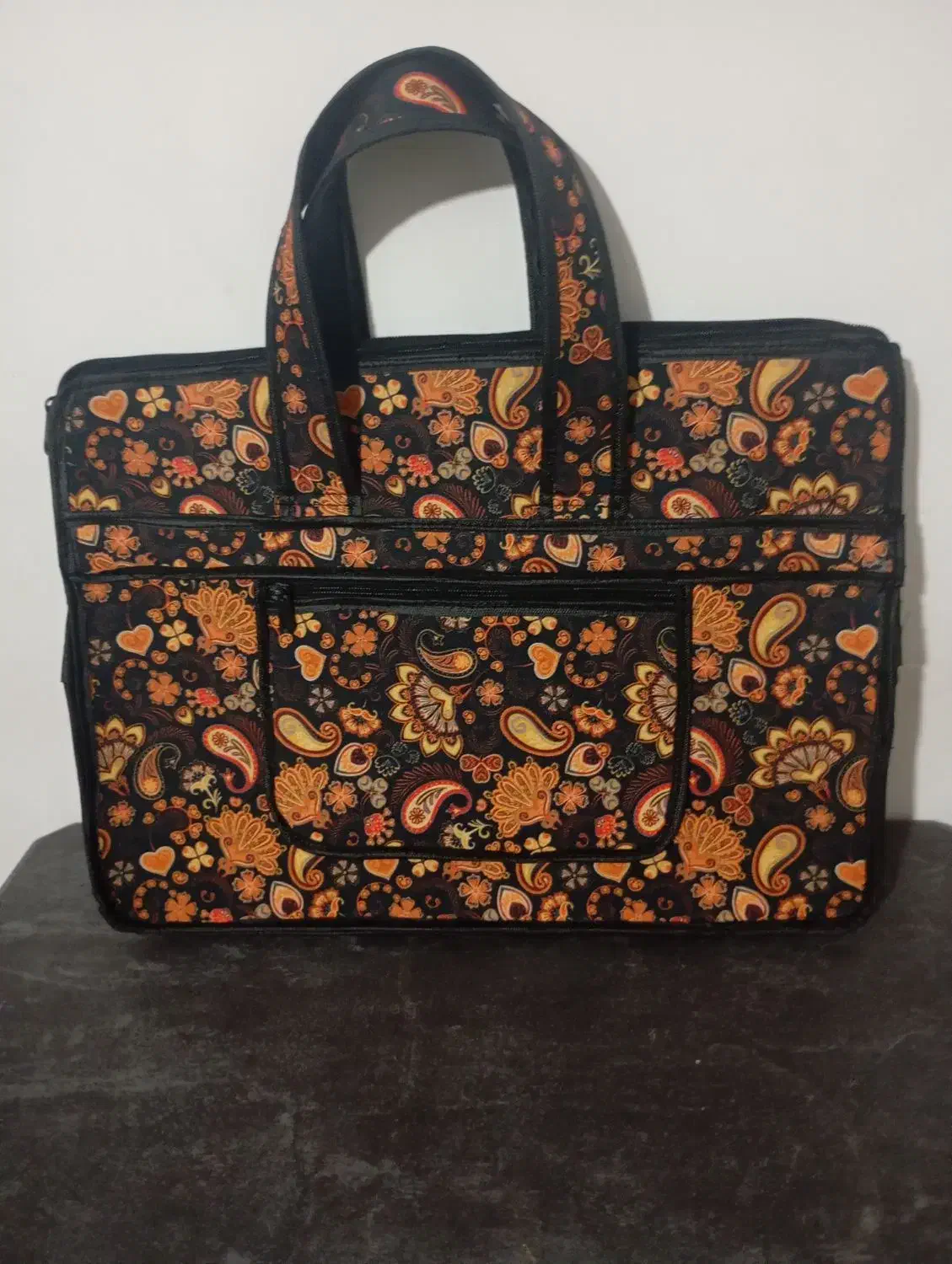 کاور|کیف، کفش، کمربند|گرمسار, |دیوار