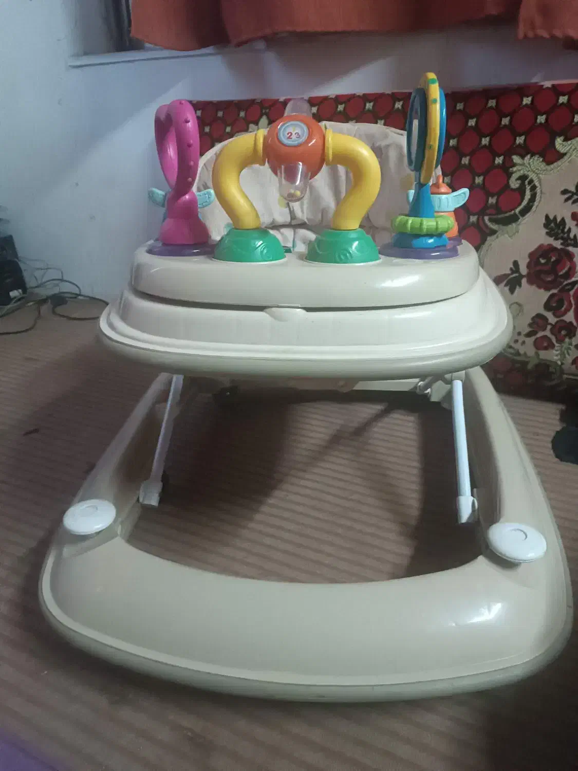 رارک بچه در حد نو|اسباب و اثاث بچه|قائم‌شهر, |دیوار