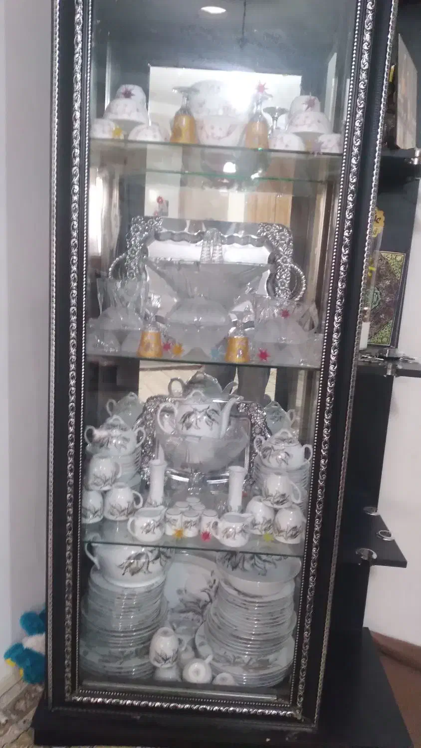 سرویس چینی وسرویس پذیرایی کریستال|ظروف سرو و پذیرایی|نظرآباد, شهرک سید جمال الدین|دیوار