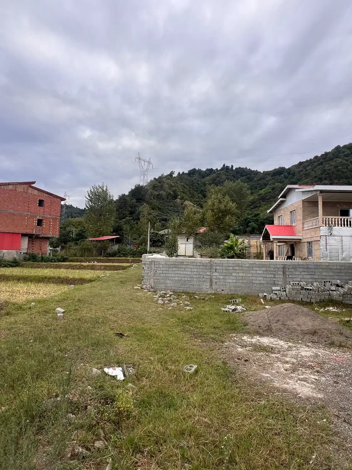 ویلا دوبلکس نیمه آماده|فروش خانه و ویلا|حویق, |دیوار