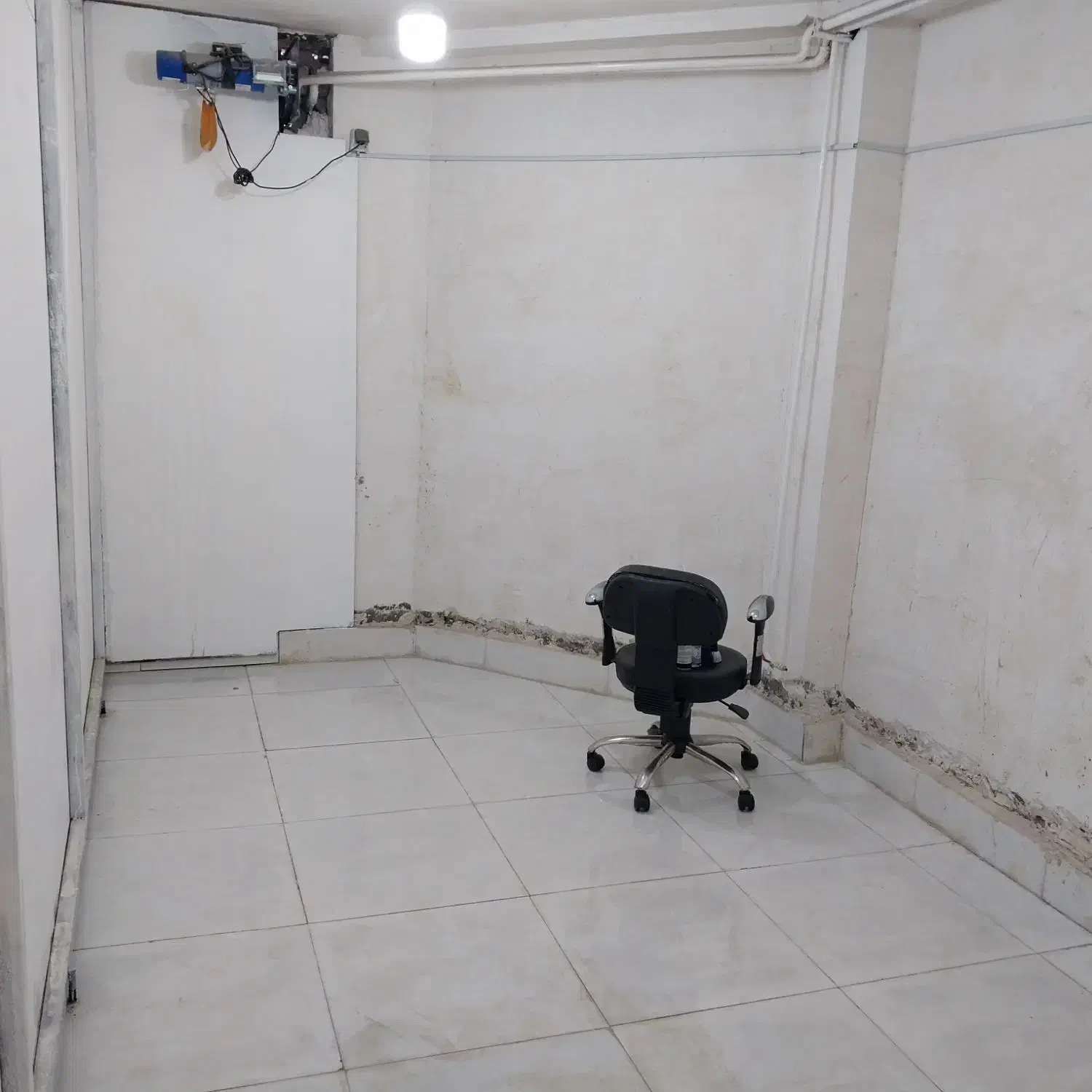 یک مغازه یا سالن|اجارهٔ مغازه و غرفه|کوهدشت, |دیوار