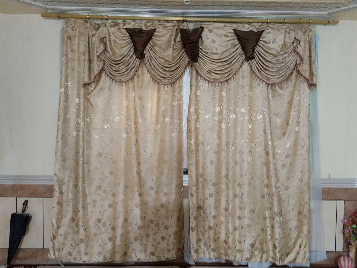 پرده|پرده، رانر، رومیزی|چرام, |دیوار