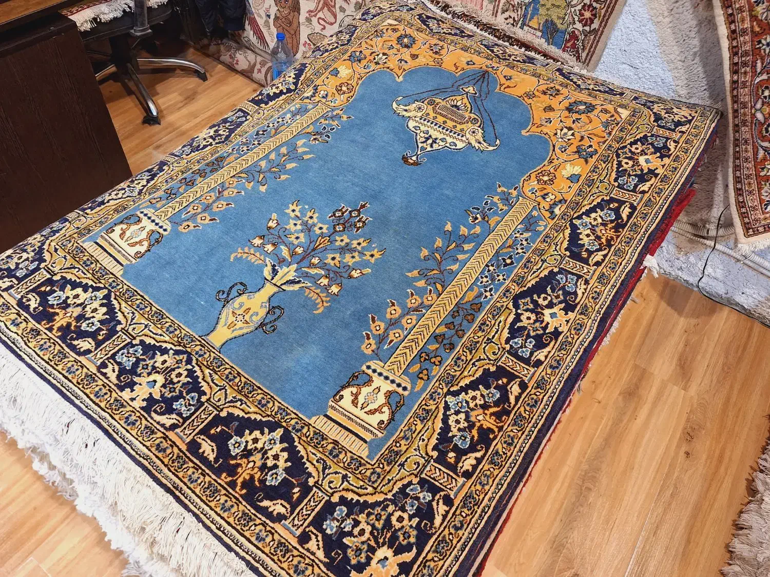 ذرع و نیم دستباف آنتیک شهرضا|فرش|تهران, اکباتان|دیوار