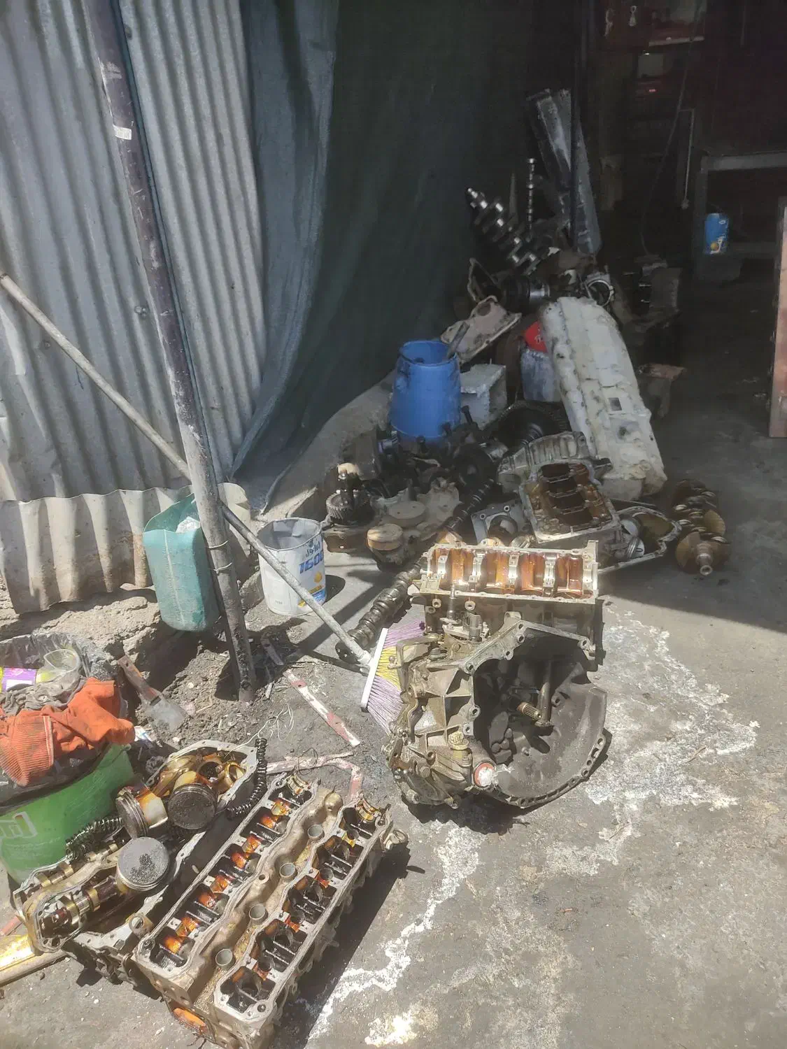 قطعه شویی  سبک و سنگین ایرانی و خارجی|خدمات موتور و ماشین|شیراز, دشت چنار|دیوار