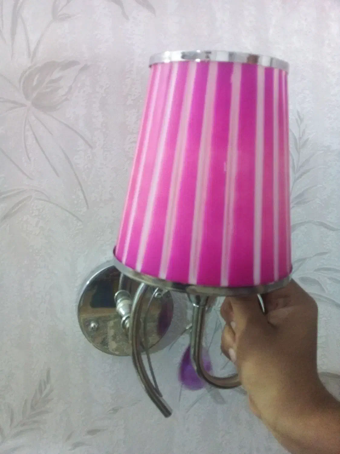 دیوار کوب سالم|لوستر و چراغ آویز|مهاجران, |دیوار