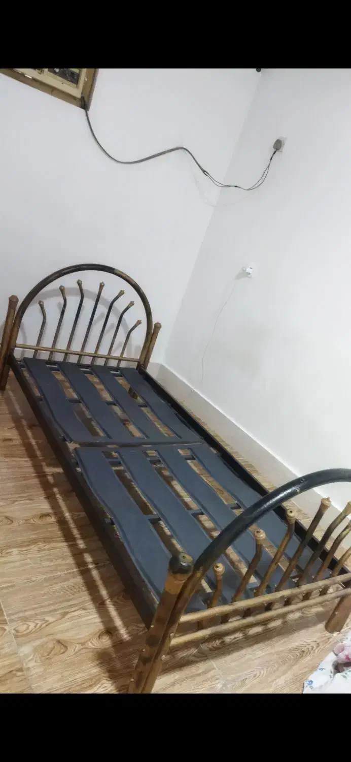 تخت فلزی محکم|تخت و سرویس خواب|امیدیه, |دیوار