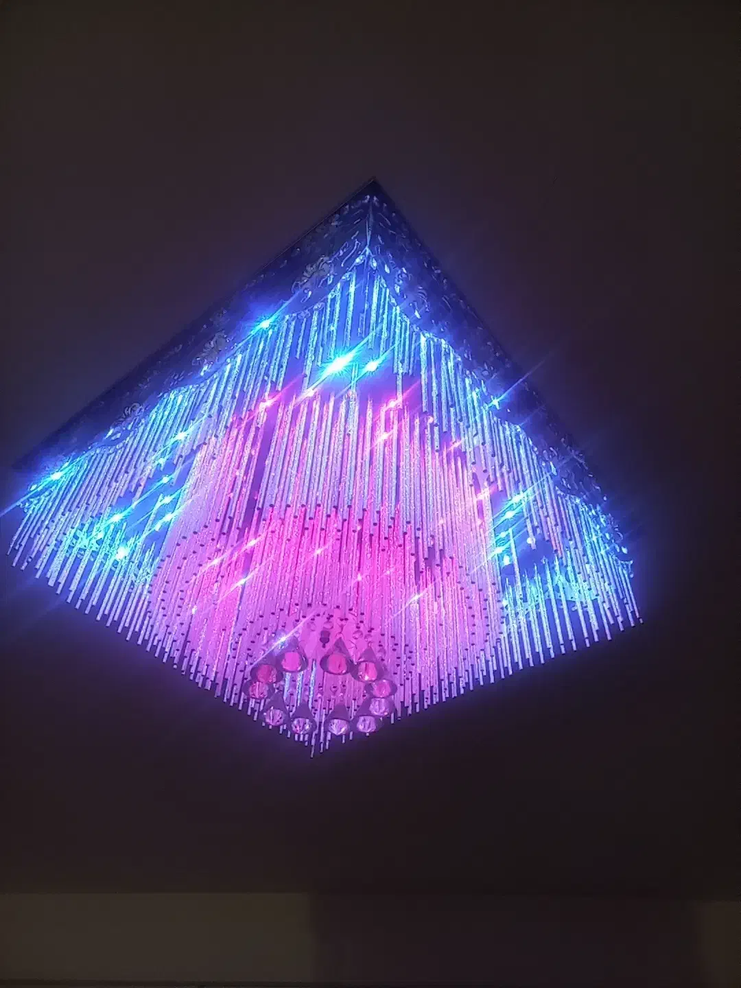 لوستر بزرگ|لوستر و چراغ آویز|سهند, |دیوار