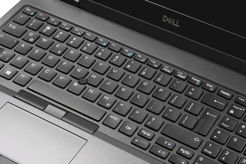 لپتاپ 4K دل 7530 پردازنده i7 8850H گرافیکRTX 6GB|رایانه همراه|کرج, فاز ۵ مهرشهر|دیوار