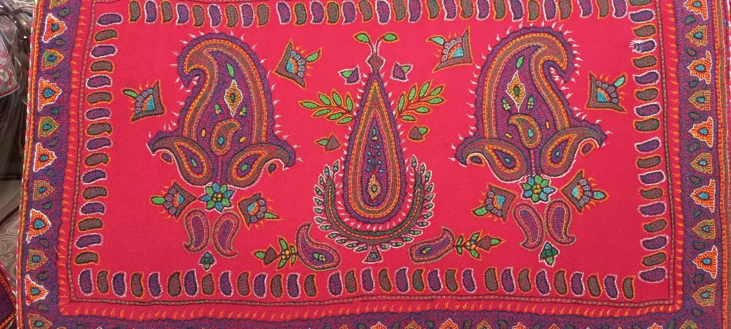 پشتی پته خوشدوخت خونگی|پشتی|کرمان, |دیوار