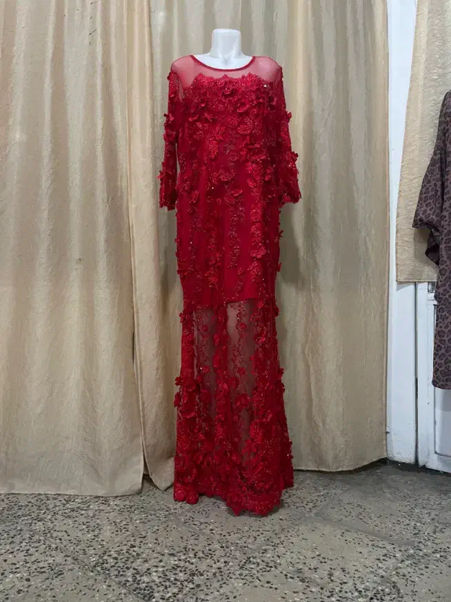 لباس مجلسی|لباس|آستارا, |دیوار