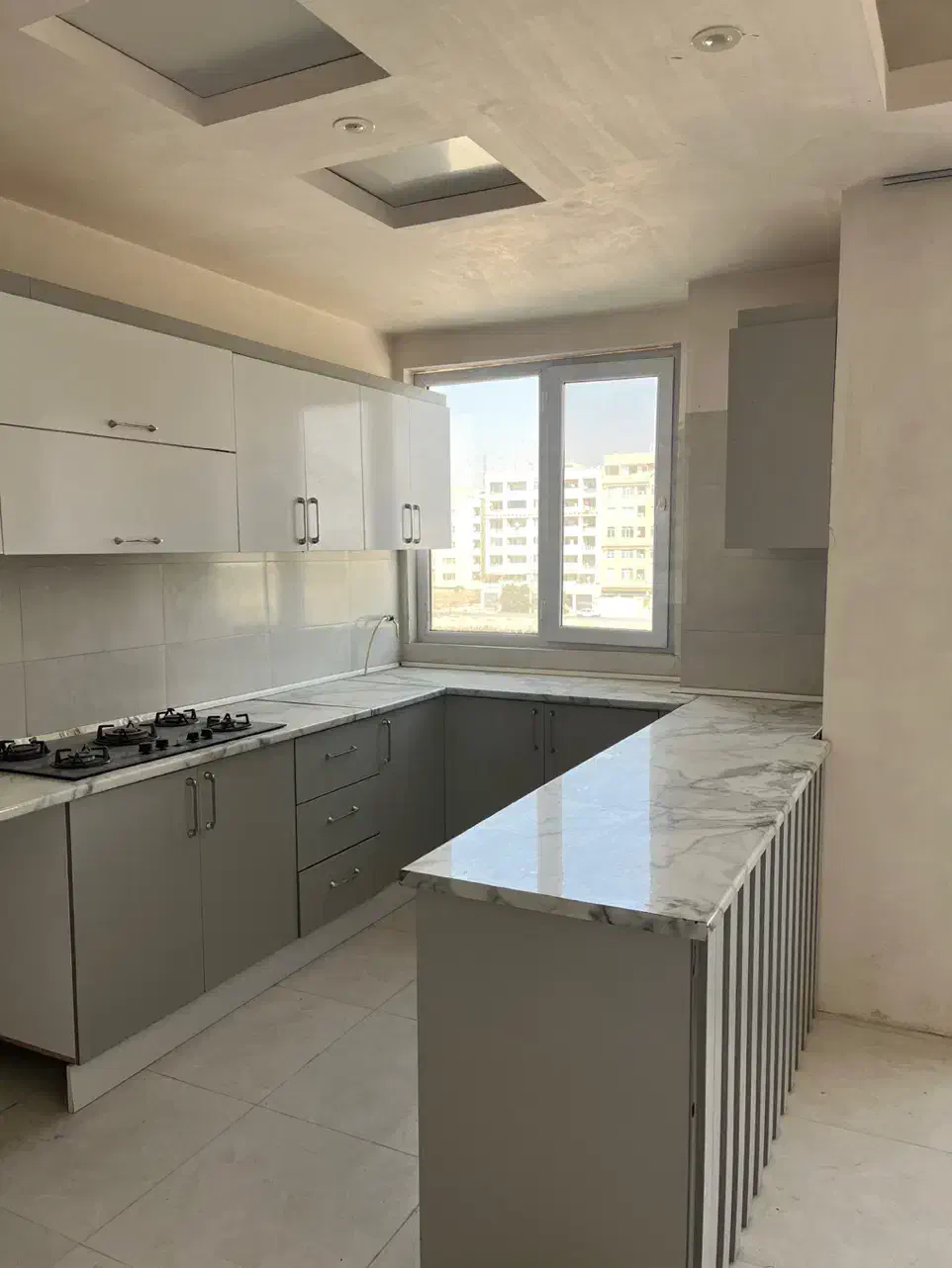 آپارتمان کهریزک ۱۰۰ متر با پارکینگ۴ باغ تمیز و شیک|اجارهٔ آپارتمان|کهریزک, |دیوار