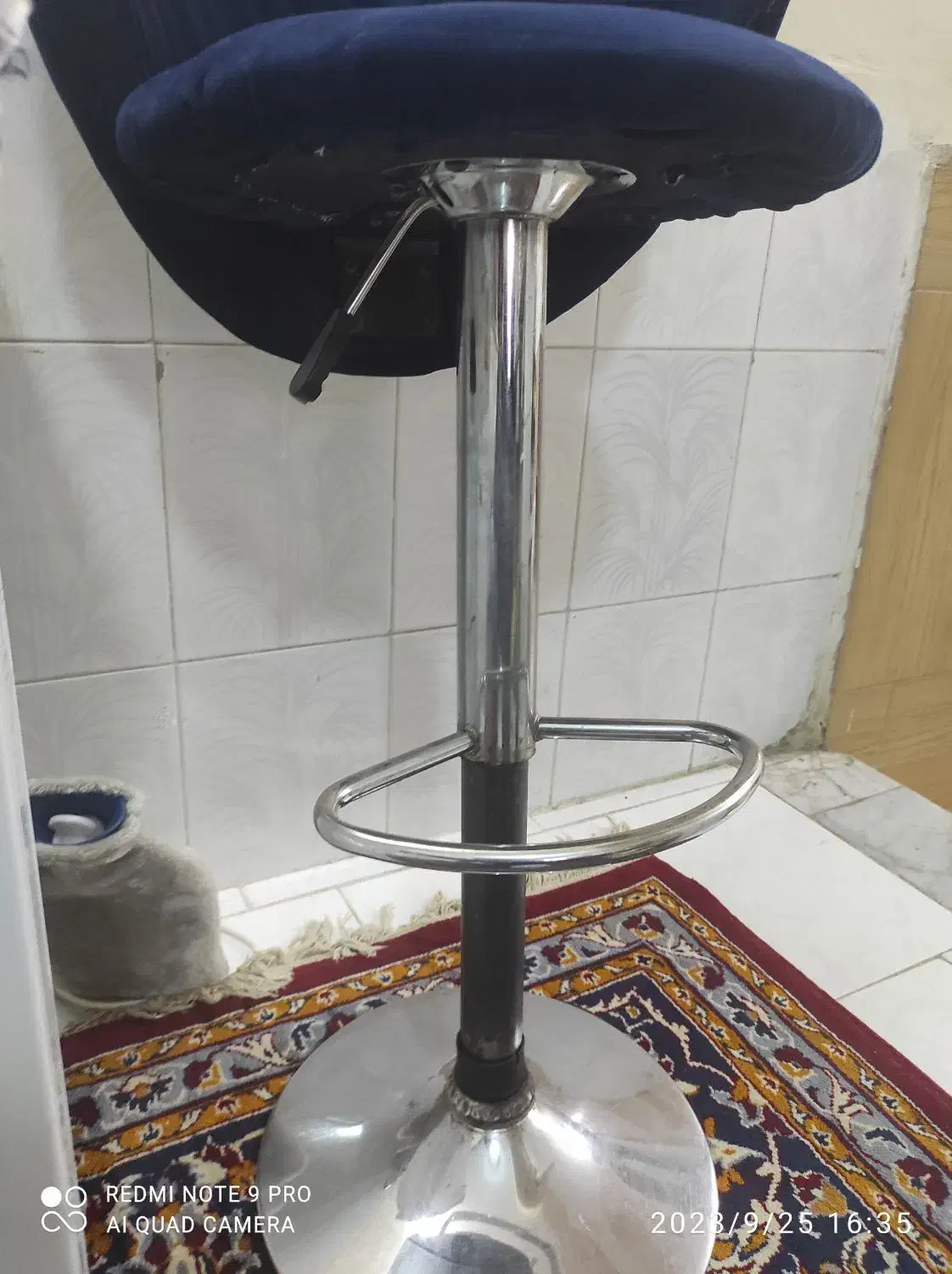 صندلی جکدار|صندلی و نیمکت|نیشابور, بلوار گلها|دیوار