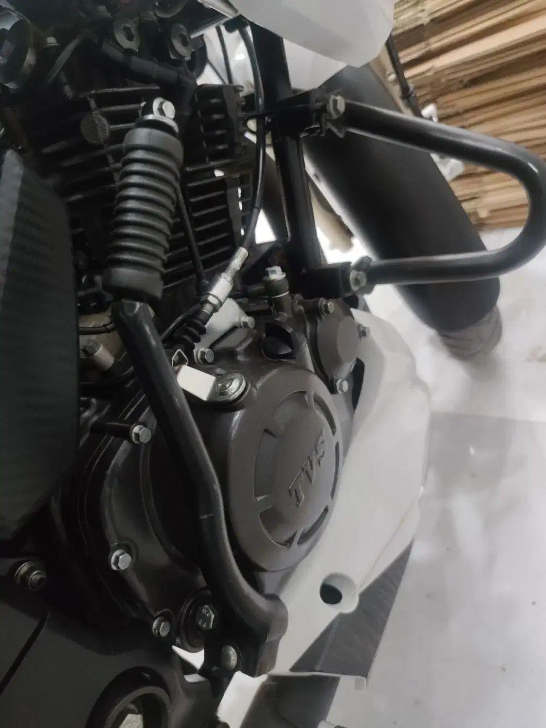 آپاچی ۱۸۰ مدل ۹۴|موتورسیکلت|کاشمر, |دیوار