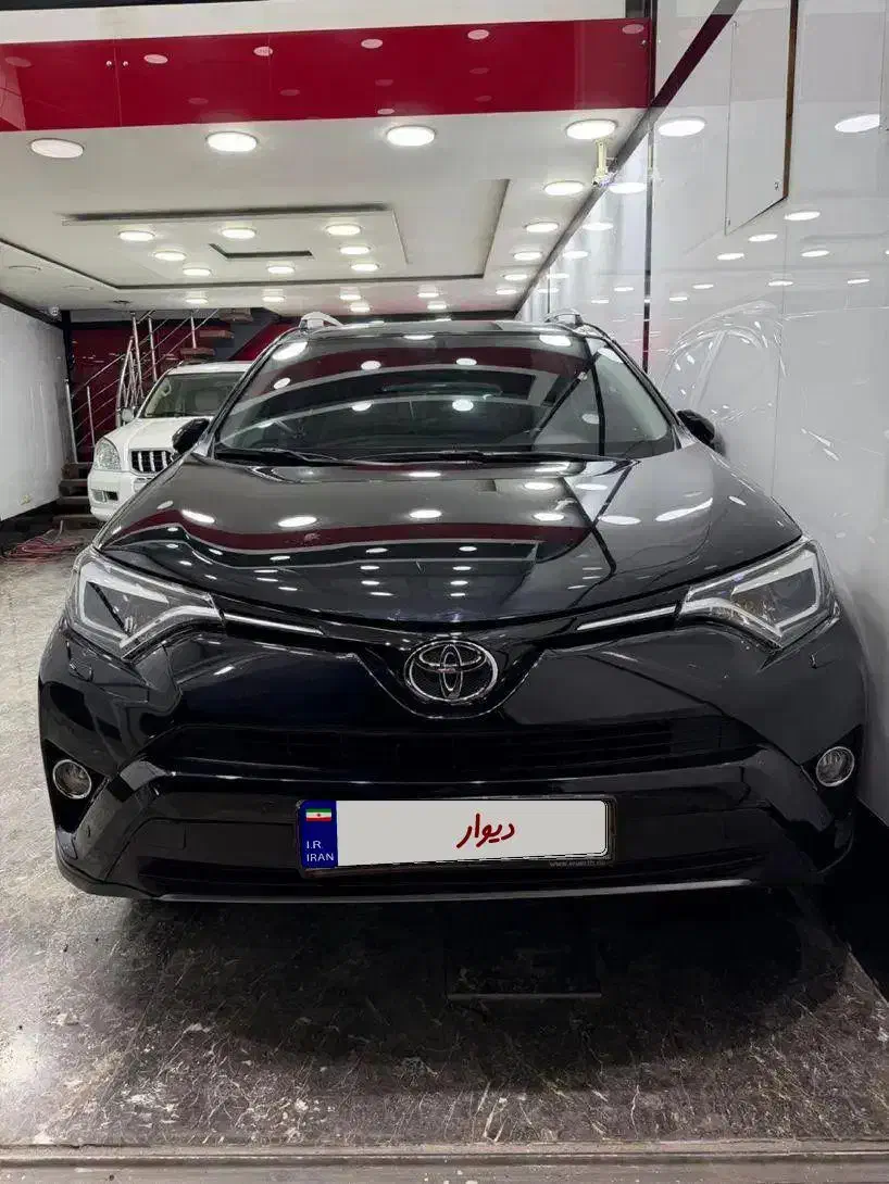 تویوتا رافور ۲۰۱۸|خودرو سواری و وانت|تهران, دردشت|دیوار