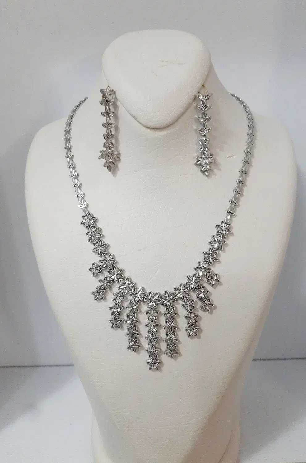 سرویس گردنبند نقره زنانه|جواهرات|فردیس, نسترن غربی|دیوار